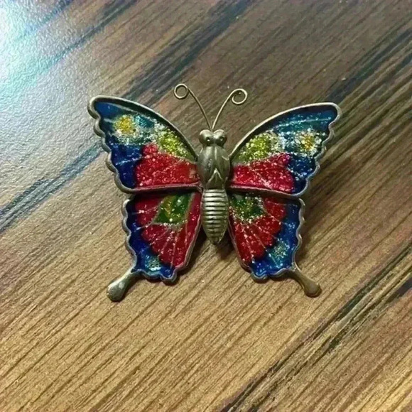 Vintage Butterfly movable brooch/pin - Picture 1 of 4